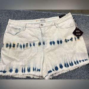 NWT Ava & Viv Denim Shorts